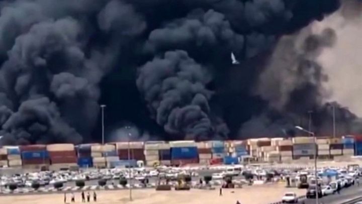 Cel puțin 18 morți și peste 700 de răniți, în urma unei explozii care a avut loc în cel mai mare port din Iran