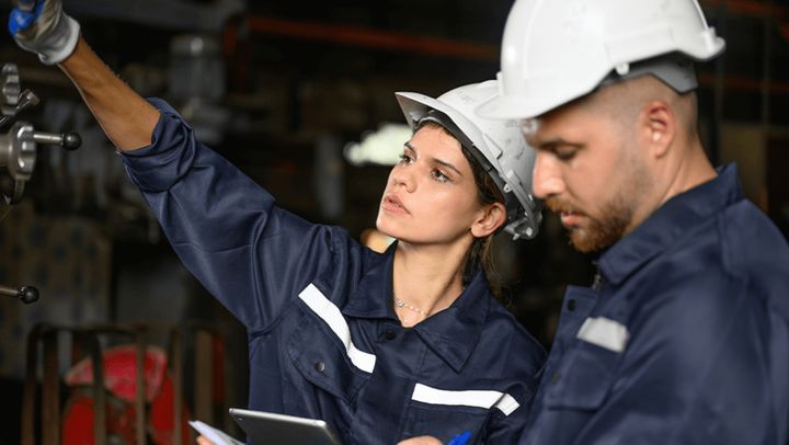 Ajutor pentru agenții economici care vor instrui elevii. Statul pune la dispoziția companiilor 15 milioane de lei