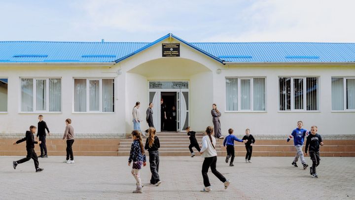 Rețeaua școlilor model se extinde cu 15 instituții. Pentru lucrări vor fi alocate 35 de milioane de euro