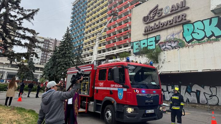 În capitală și în suburbii se desfășoară aplicații complexe de protecție civilă. Ultimele au avut loc în 2016