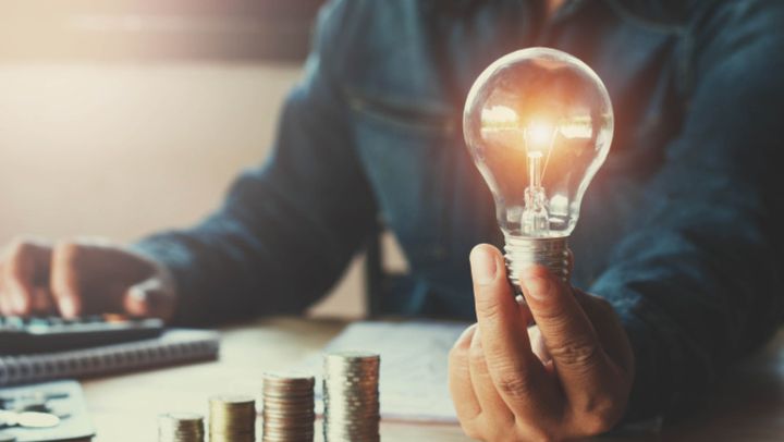 Peste 700 de companii din R. Moldova au primit facturi compensate la energia electrică