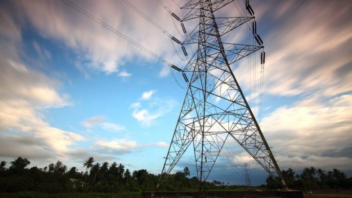 VIDEO/ A început instalarea conductoarelor pe linia Vulcănești–Chișinău. Precizările Ministerului Energiei